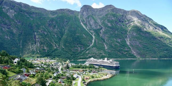 Cruisen met de Holland America Line door de fjorden van Noorwegen