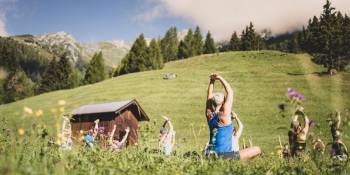 St Anton: yoga, hiken en biken in frisse berglucht